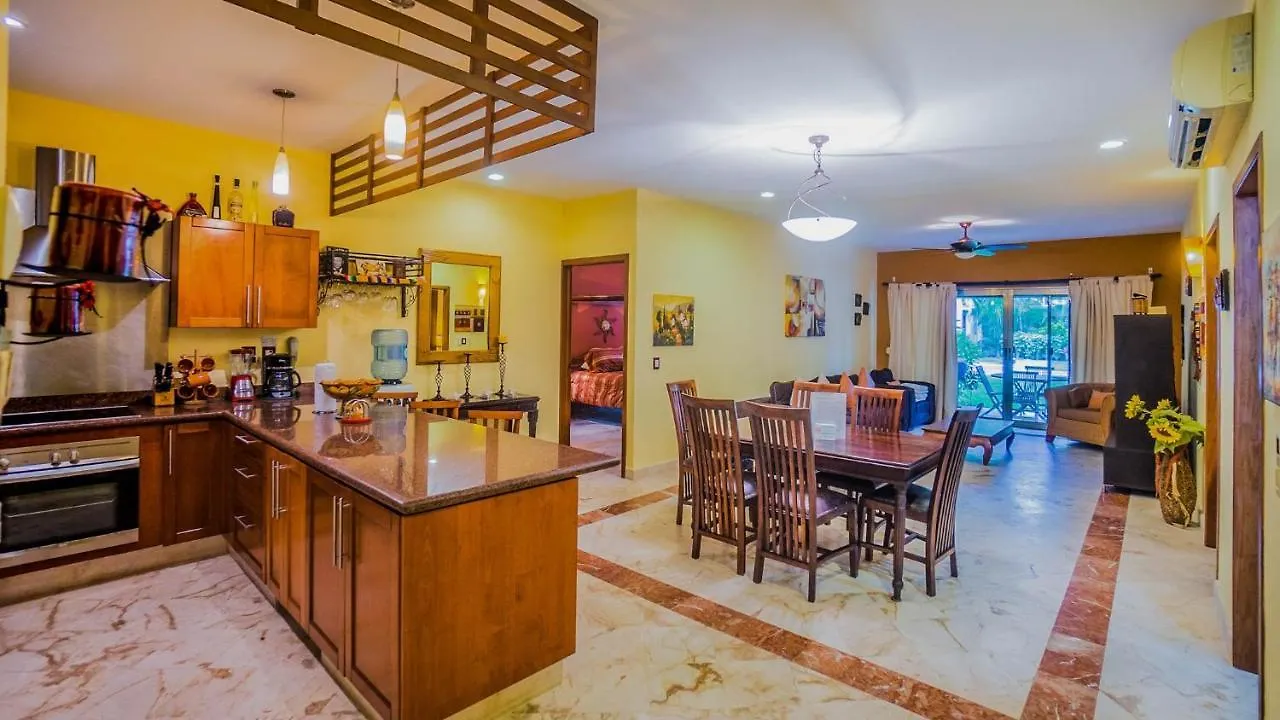 Paseo Del Sol Cenote A 301 Condo プレヤデルカーメン 0*,  メキシコ